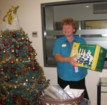 Kareena supports Christmas giving at Miranda Aged Care